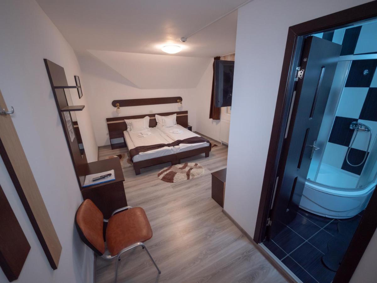 Cabana Edelweiss Lupeni  Buitenkant foto